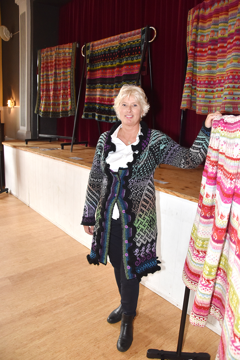  Tina Elisabeth Friis Pedersen fra Helsingør udstillede sine flotte værker i Strien, som også lagde lokaler til festivalen. 