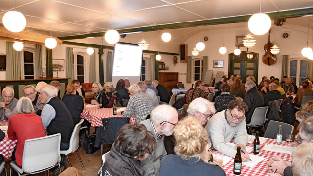 Sønderho Forsamlingshus var fyldt til borgermøde om Sønderho Havn.