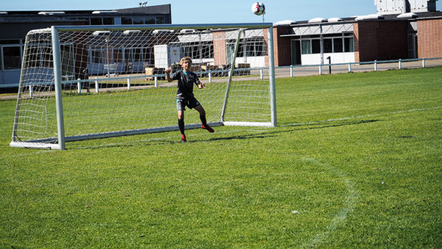 Christoffer Donslund på 11 år fra Skørping spiller til daglig defensiv midtbane.