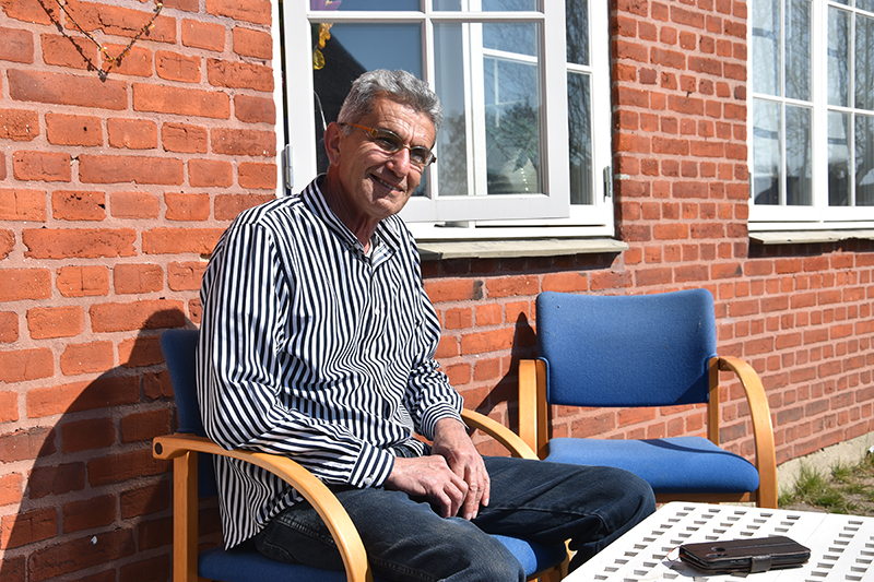 Nabel Osman, tidligere byggeleder, har grønne fingre og er gerne i haven, når han ikke passer sit job i Dagli’brugsen. 