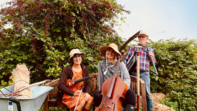 Musikken leveres af Dorte Uhrbrand, Ove Søgård og Henriette Løvdal.